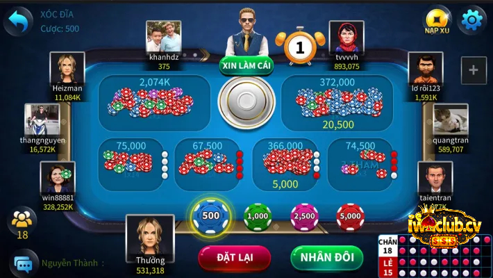 Bạn cũng có thể kết nối, chat cùng người chơi khác