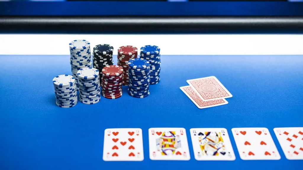 Hướng Dẫn Chơi Bài Poker Iwinclub – Từ A Đến Z Cho Người Mới 6 image 17